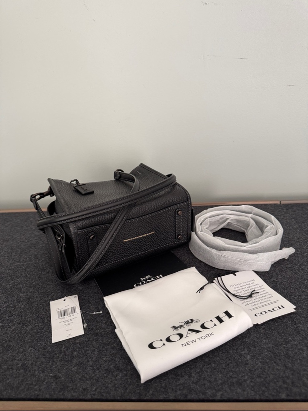 Coach Rogue 20 in Black - Picture 6 of 11